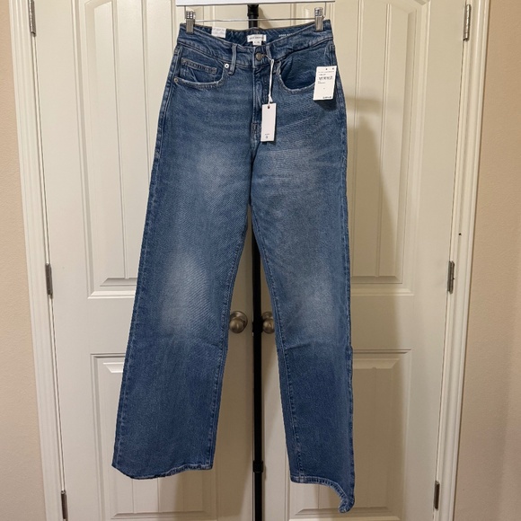 Good American Good Ease Relaxed *NWT* - Picture 4 of 5